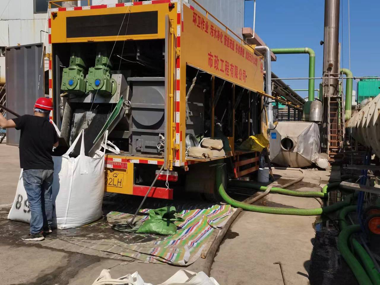 商城淤泥压干处理